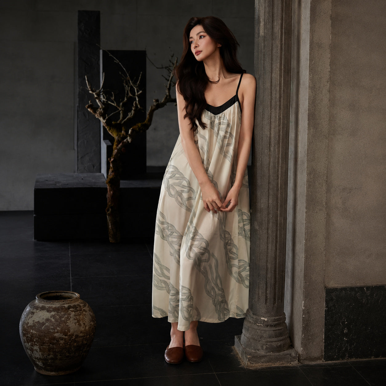 Cooling Silk Maxi With Cups