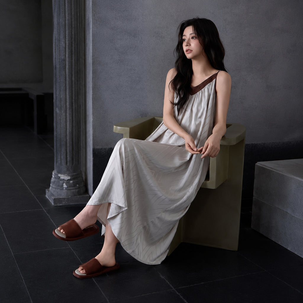 Cool-Touch Silk Slip With Cups