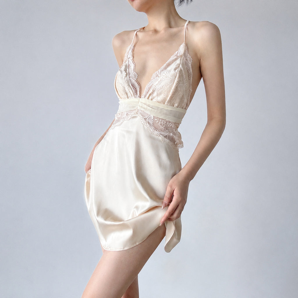 Shimmering Ice Silk Nightgown Set