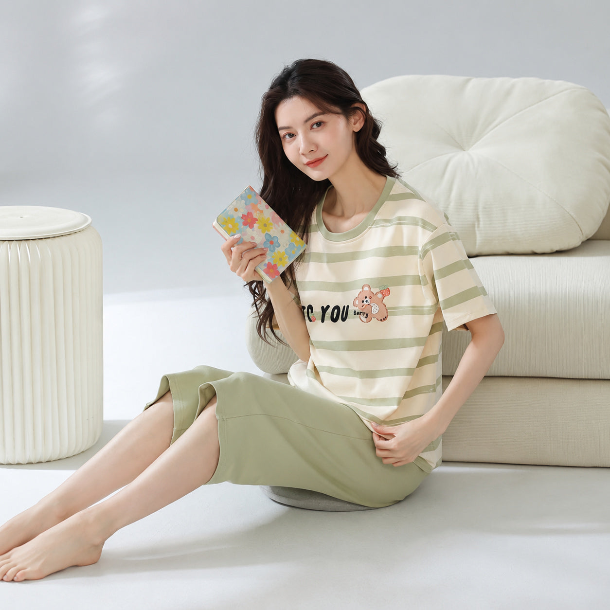 Cotton Lounge Set With Cups